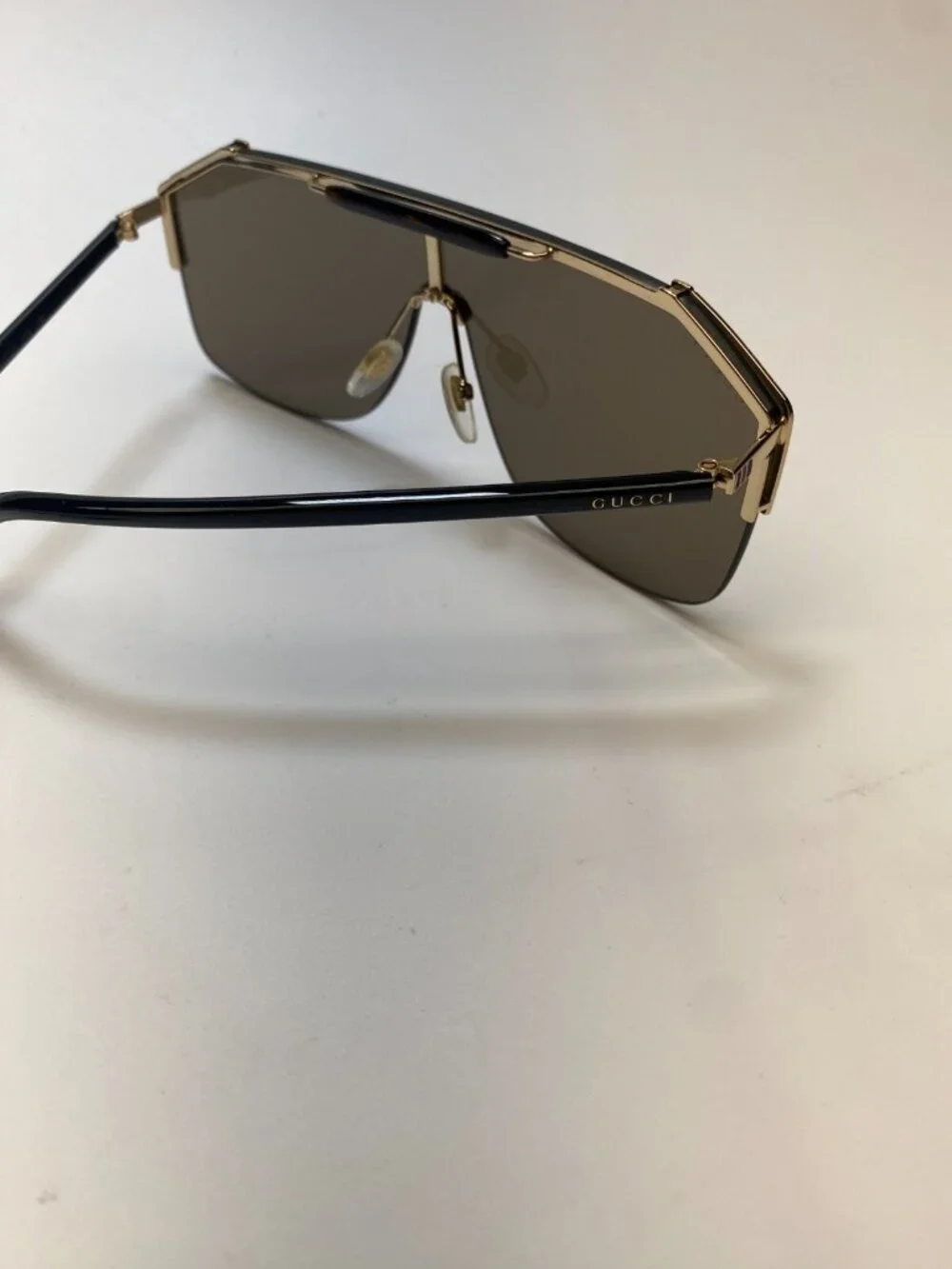 Gucci Womens Brown Sqyare Oversized Gold Frameless 62MM Shield Sunglasses